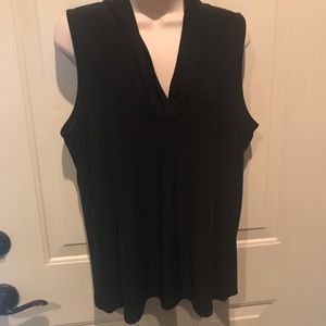 Size Large Anne Klein Black Inverted Pleats Top